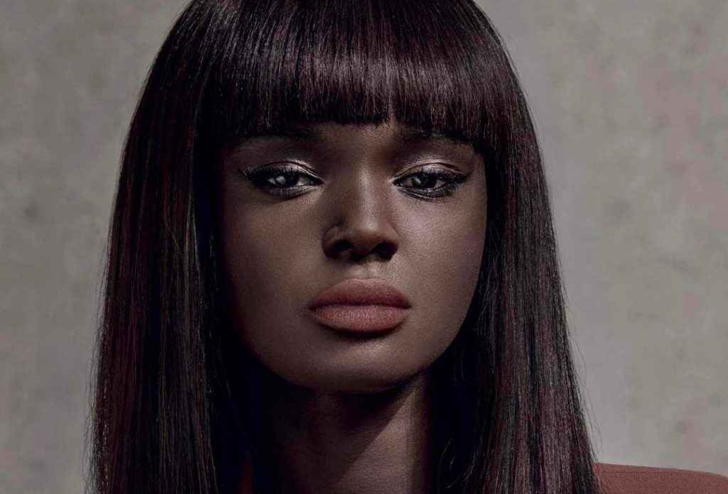 Top 10 Most Beautiful Girl In The World : Duckie Thot